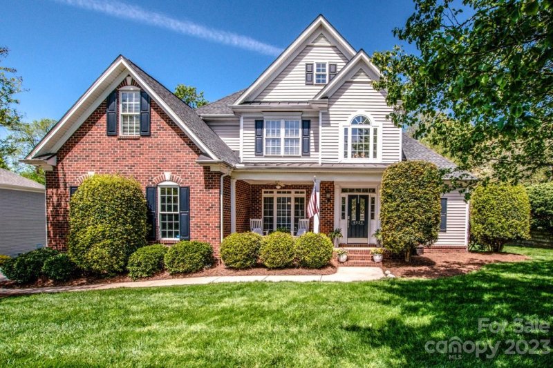 Property image 2 at 4034 Belle Meade Circle, Belmont, NC 28012