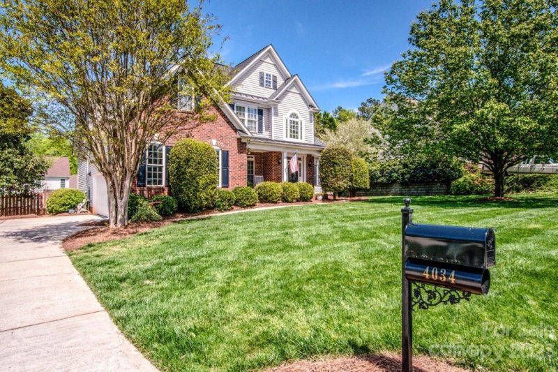 Property image 3 at 4034 Belle Meade Circle, Belmont, NC 28012