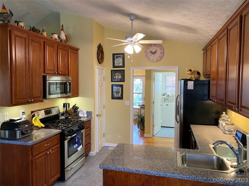 Property image 5 at 57 Ashley Hill Lane, Hendersonville, NC 28791