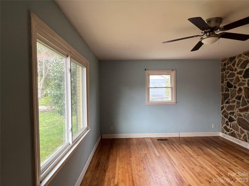 Property image 2 at 908 Canterbury Court, Gastonia, NC 28052