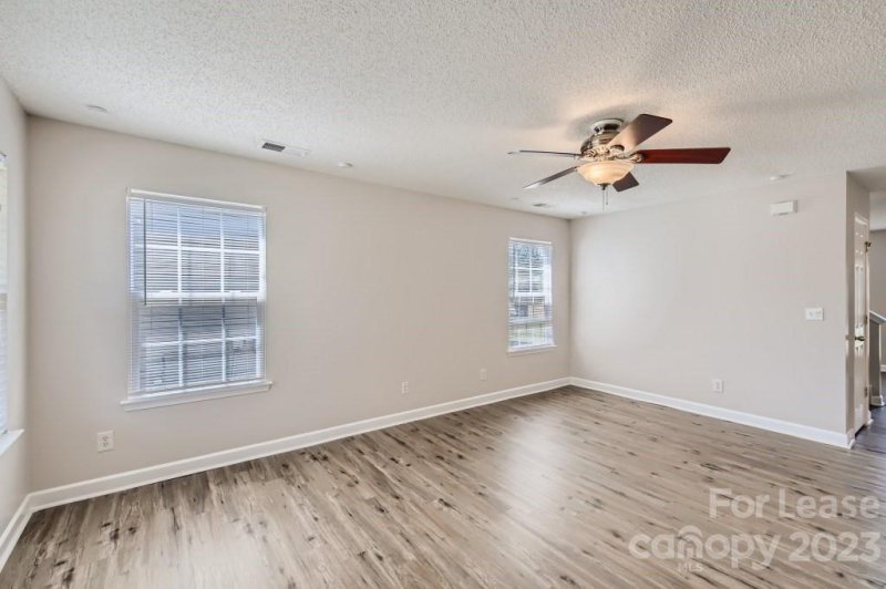 Property image 3 at 1409 Summer Coach Drive, Charlotte, NC 28216