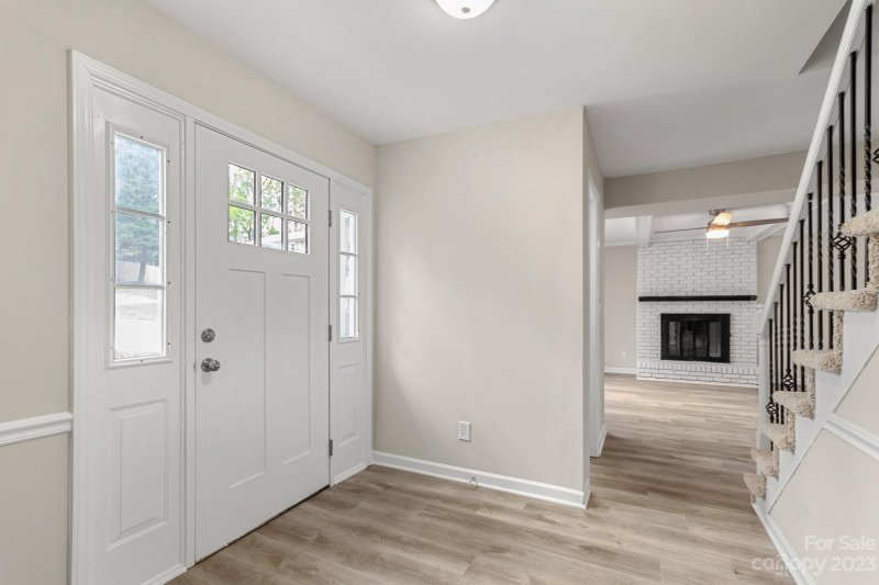 Property image 4 at 8124 Red Cap Lane, Charlotte, NC 28270