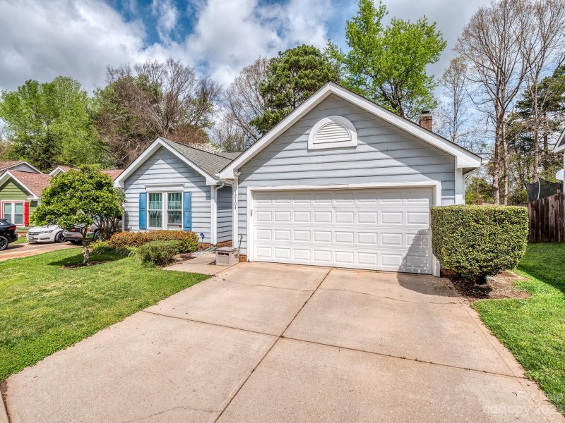 Property image 2 at 12104 Dolomite Drive, Pineville, NC 28134