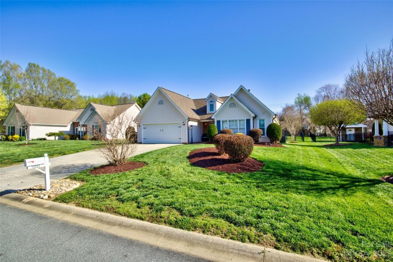 Property image 2 at 12825 Levins Hall Road, Huntersville, NC 28078