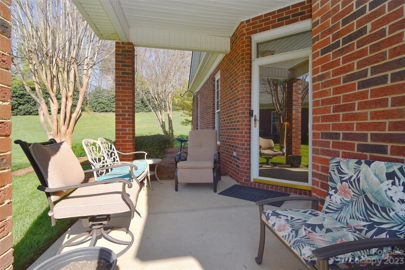 Property image 2 at 3845 Misty Glen Court, Matthews, NC 28105