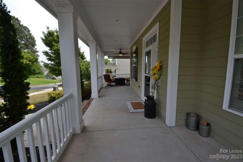 Property image 4 at 19002 Cypress Garden Drive, Davidson, NC 28036