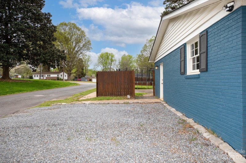 Property image 2 at 218 Springdale Drive, York, SC 29745
