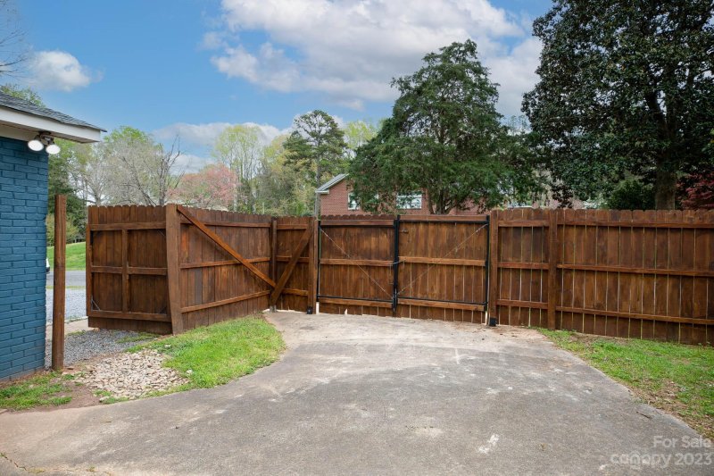 Property image 3 at 218 Springdale Drive, York, SC 29745