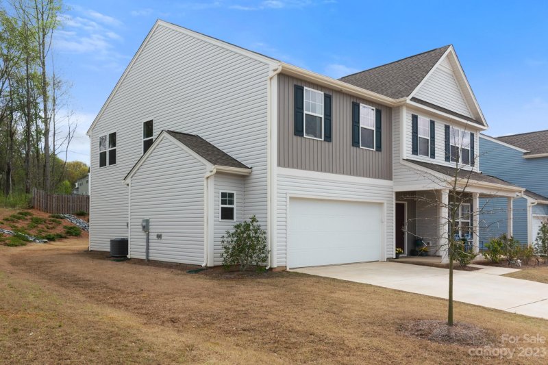 Property image 2 at 9112 Colwick Hill Lane, Charlotte, NC 28215