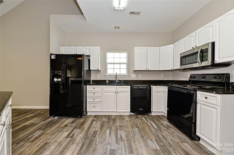 Property image 4 at 123 Northland Avenue, Mooresville, NC 28115