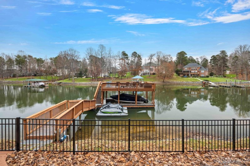 Property image 5 at 170 Normandy Road, Mooresville, NC 28117