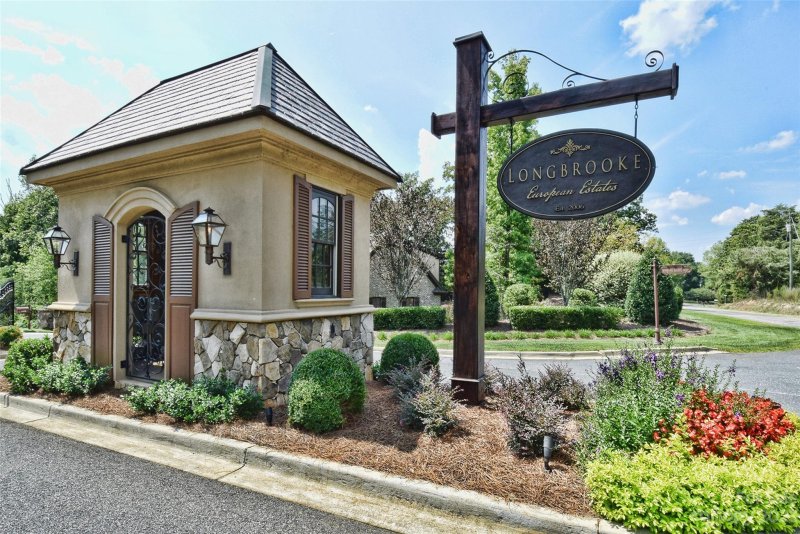 5157 Longbrooke Court
