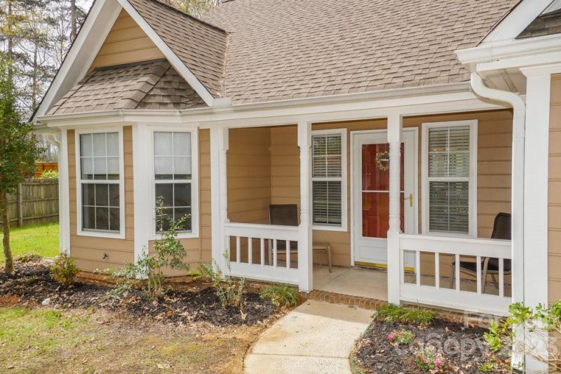 Property image 3 at 193 Valleybrook Drive, Denver, NC 28037