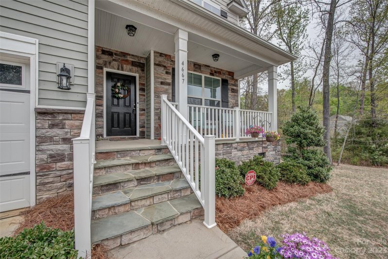 Property image 4 at 4667 Summerside Drive, Clover, SC 29710