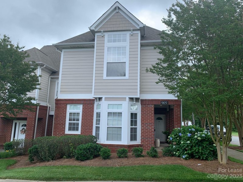 Property image 3 at 905 Central Park Circle, Davidson, NC 28036