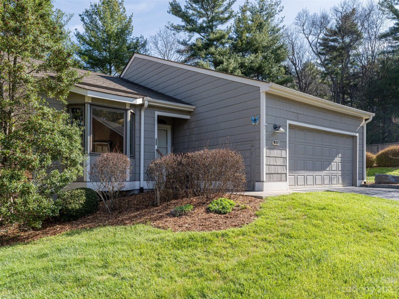 Property image 5 at 129 Beaver Ridge Road, Asheville, NC 28804