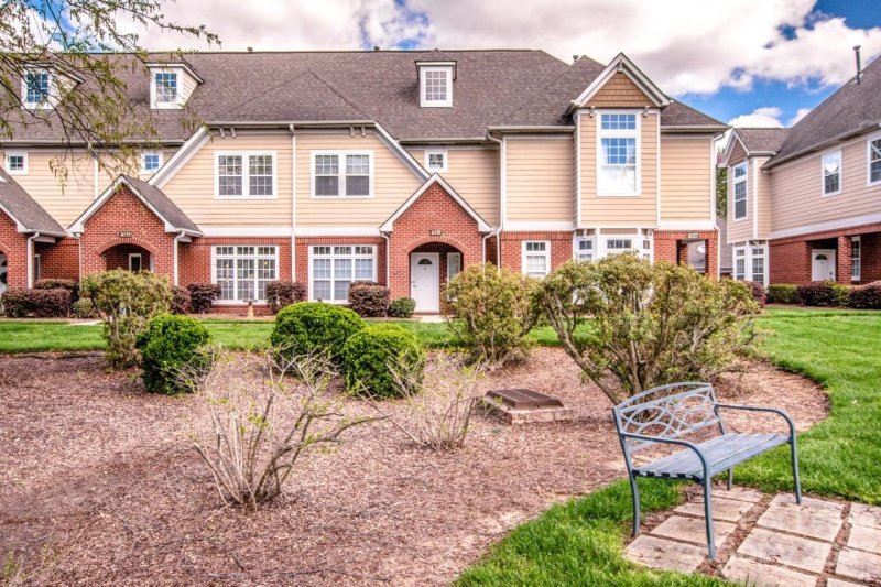 Property image 2 at 1031 Central Park Circle, Davidson, NC 28036