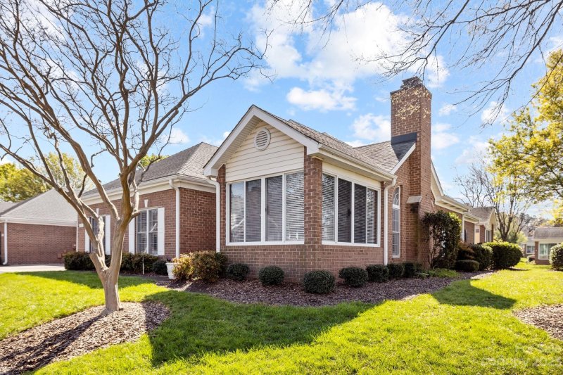 11352 Olde Turnbury Court