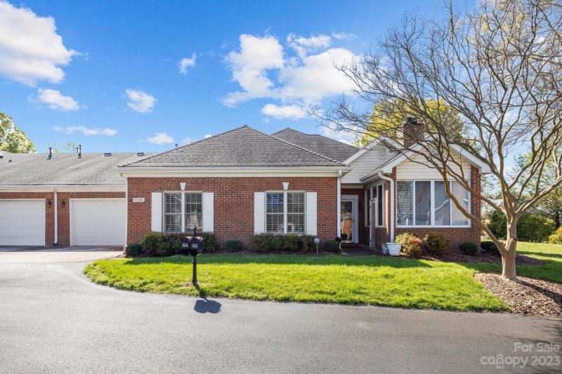 Property image 2 at 11352 Olde Turnbury Court, Charlotte, NC 28277