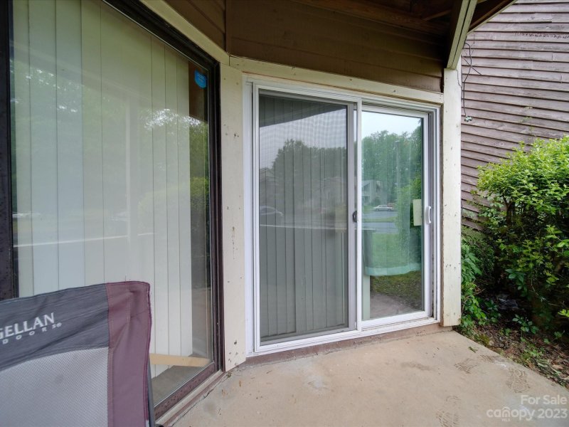 Property image 4 at 4500 Sharon Chase Drive, Charlotte, NC 28215