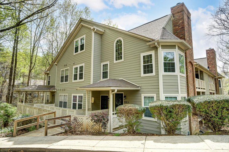 Property image 2 at 6039 Gray Gate Lane, Charlotte, NC 28210