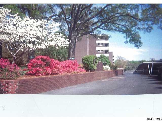 Property image 3 at 1300 Reece Road, Charlotte, NC 28209
