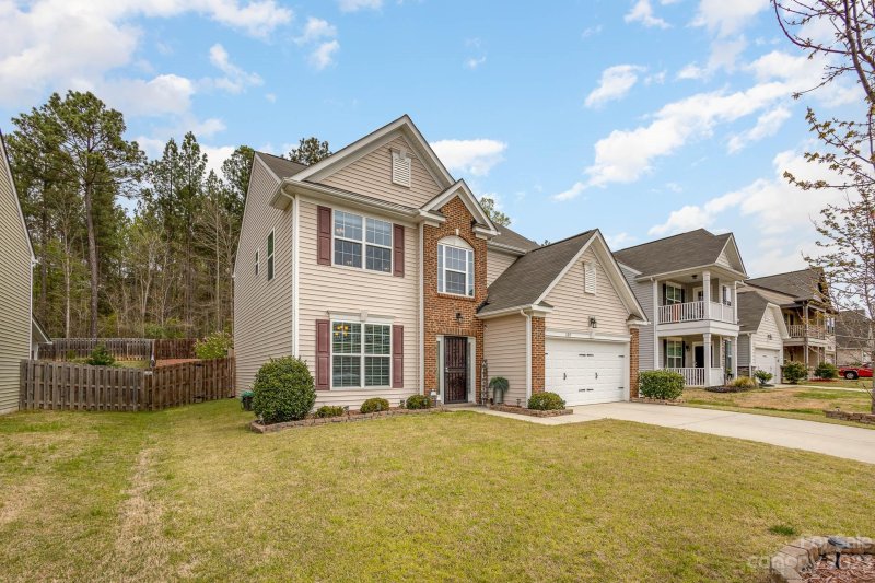 Property image 3 at 600 Augustus Lane, Mount Holly, NC 28120