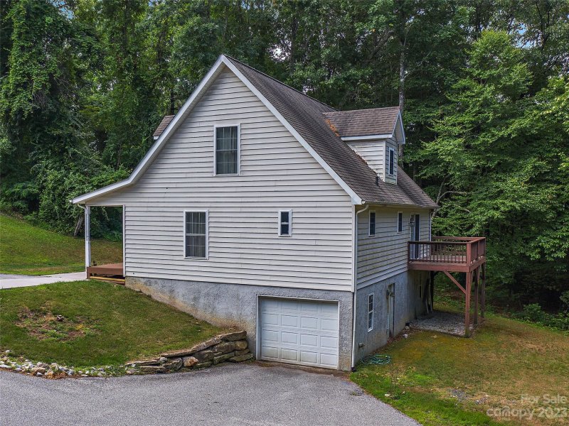 Property image 2 at 76 Overlook Pointe Drive, Spruce Pine, NC 28777