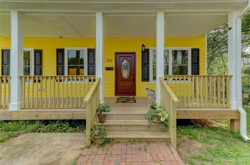 Property image 3 at 211 Lee Street, Fort Mill, SC 29715