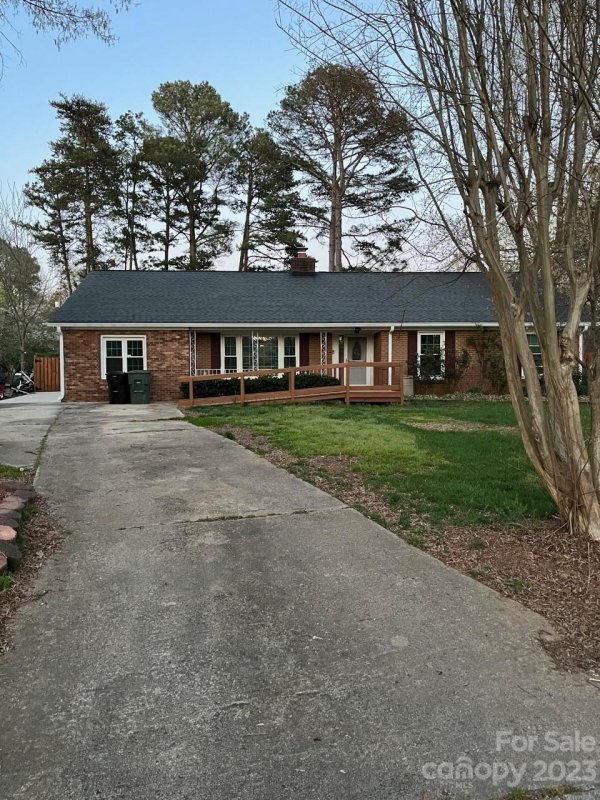 Property image 2 at 136 Cliffwood Circle, Mooresville, NC 28115