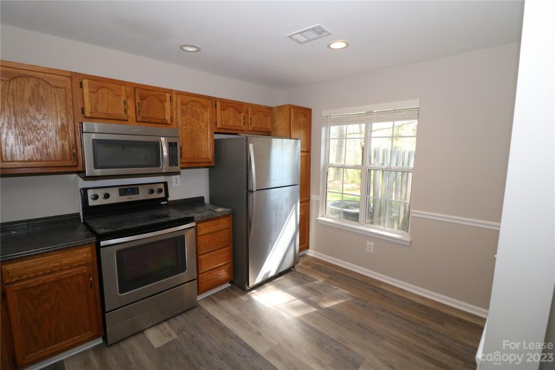 Property image 4 at 5878 Prescott Court, Charlotte, NC 28269