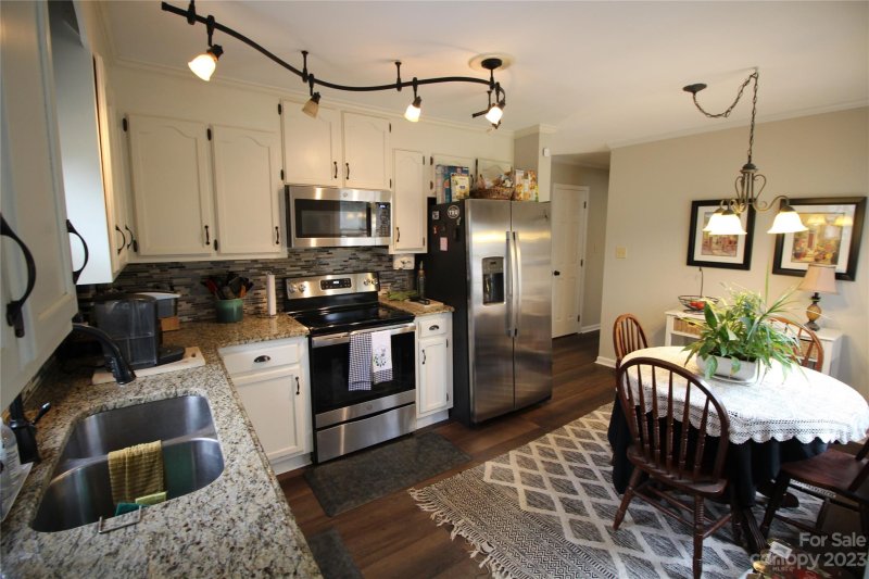 Property image 5 at 819 Bermuda Avenue, Gastonia, NC 28054