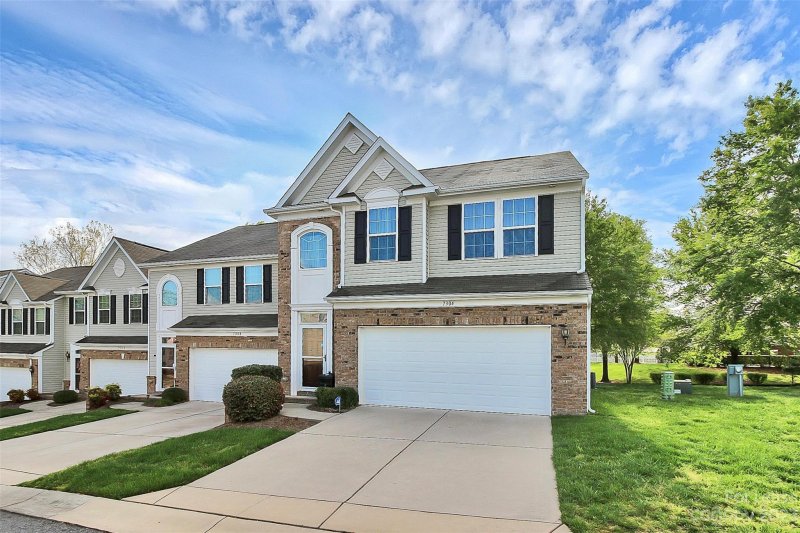 Property image 3 at 7304 Gallery Pointe Lane, Charlotte, NC 28269