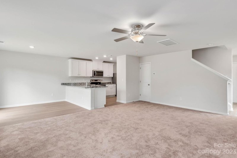 Property image 4 at 624 Lamorak Place, Richburg, SC 29729