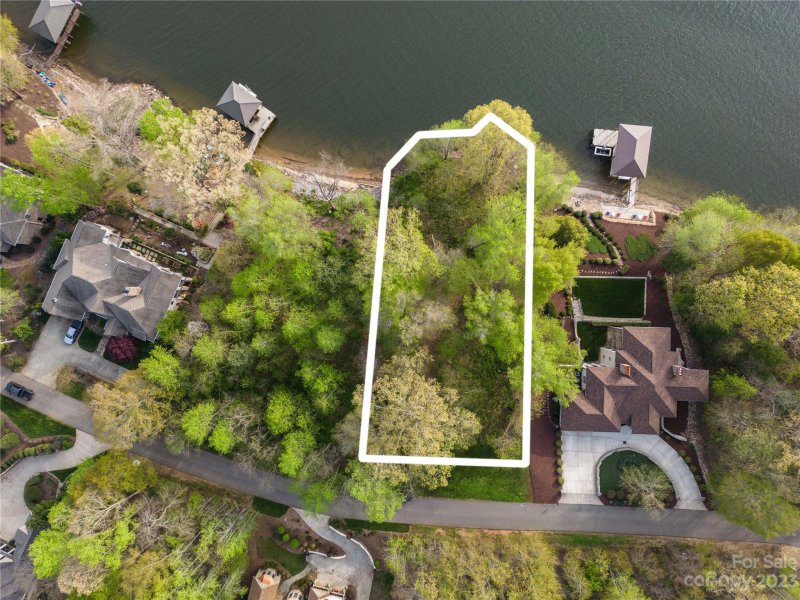 Property image 2 at 302 Windemere Isle Road, Statesville, NC 28677