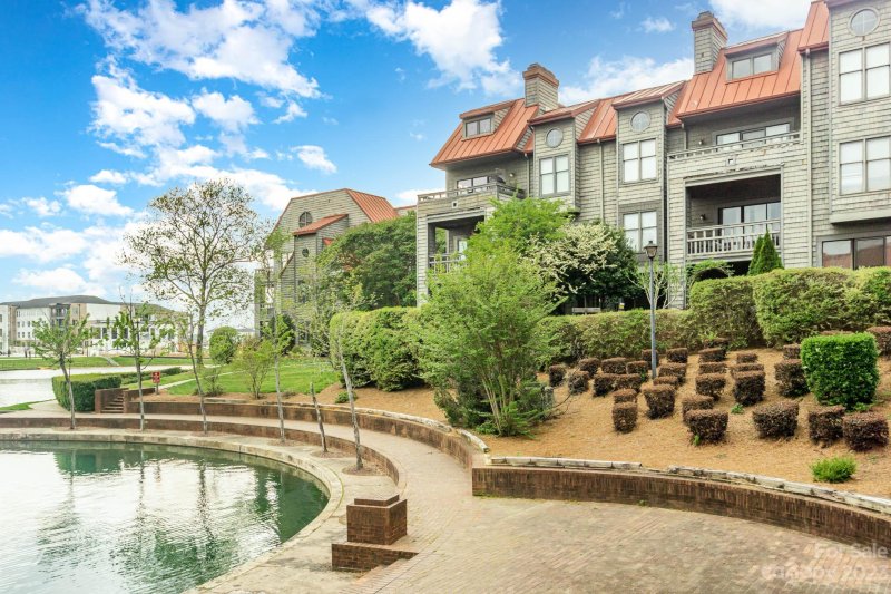 Property image 2 at 9029 J M Keynes Drive, Charlotte, NC 28262