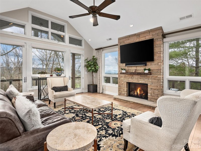 Property image 4 at 46 Courseview Drive, Weaverville, NC 28787