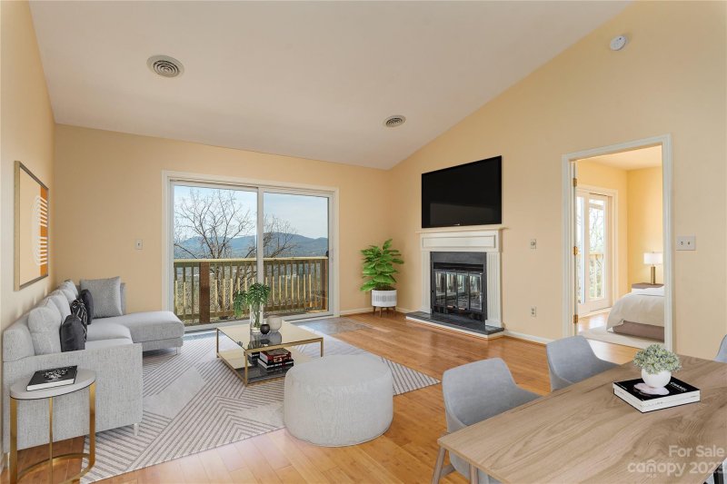 Property image 3 at 520 Windswept Drive, Asheville, NC 28801