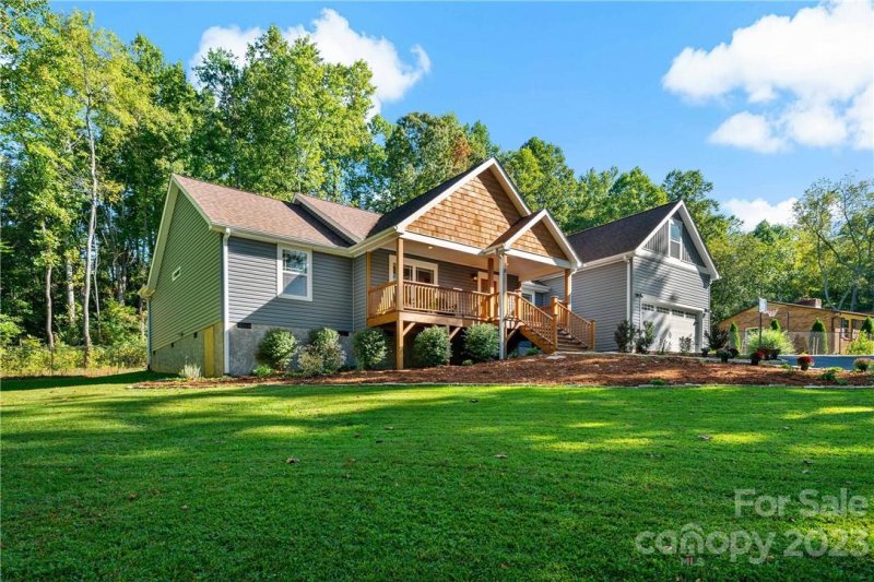 Property image 3 at 18 Windswept Drive, Candler, NC 28715