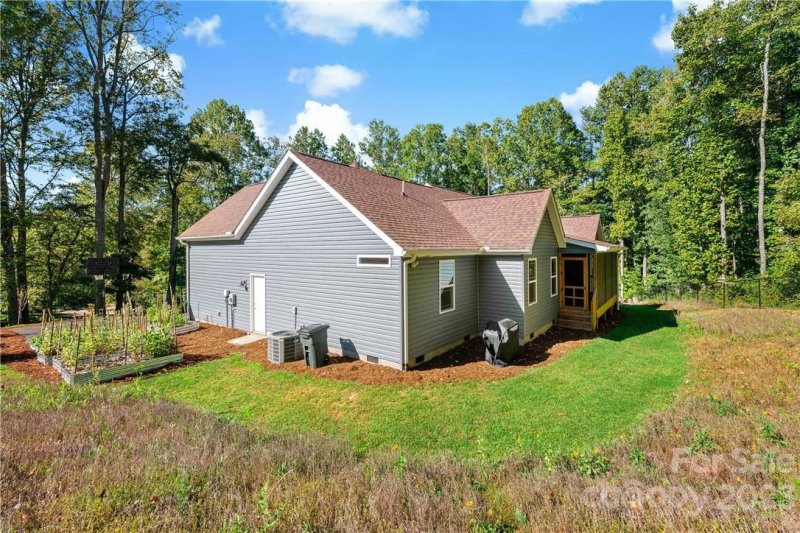 Property image 4 at 18 Windswept Drive, Candler, NC 28715