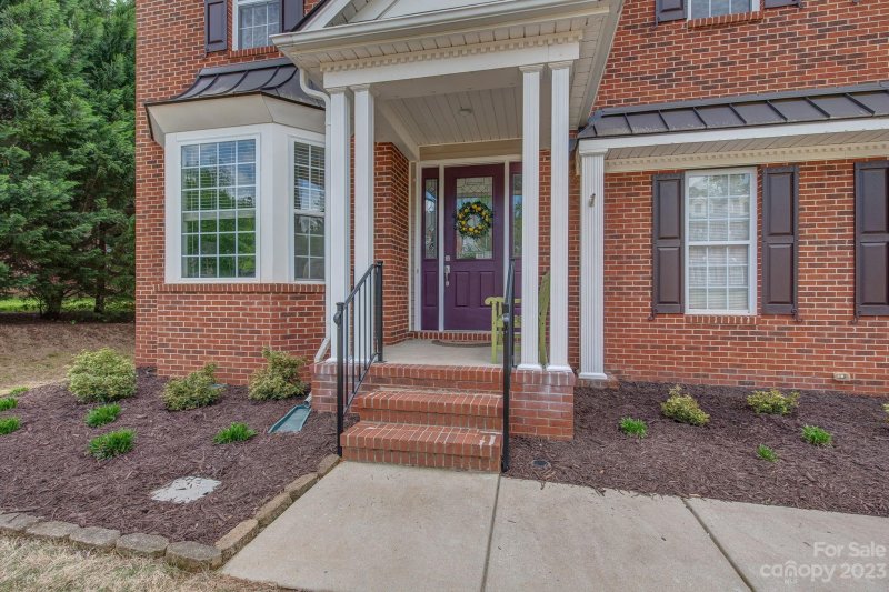 Property image 4 at 4136 Belle Meade Circle, Belmont, NC 28012