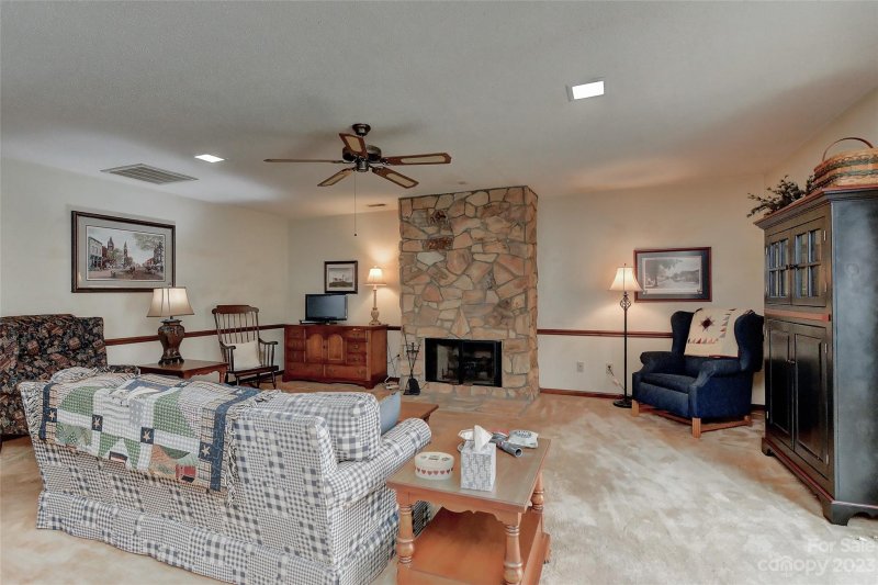 Property image 4 at 508 Camrose Circle, Concord, NC 28025