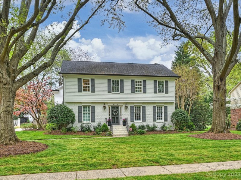 Property image 2 at 2434 Valencia Terrace, Charlotte, NC 28226