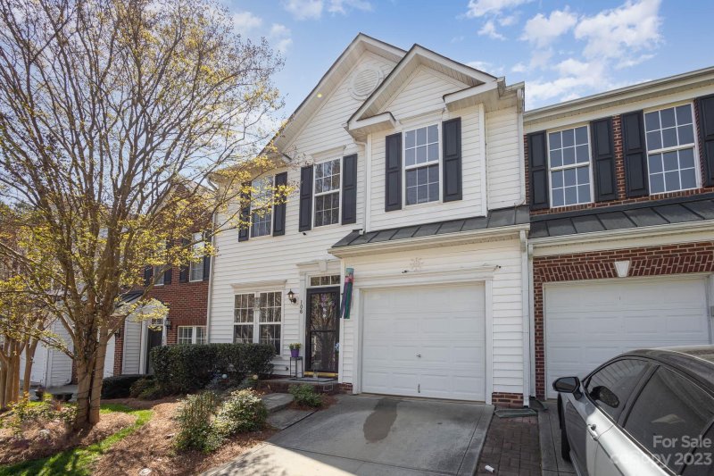 Property image 2 at 106 Kase Court, Mooresville, NC 28117