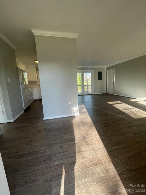 Property image 2 at 1520 Castell Lane, Hickory, NC 28601