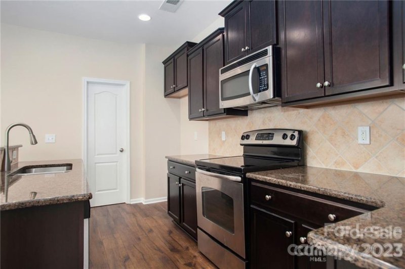 Property image 2 at 13134 Heath Grove Drive, Huntersville, NC 28078