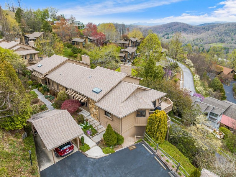 Property image 5 at 136 Woodbridge Drive, Laurel Park, NC 28739