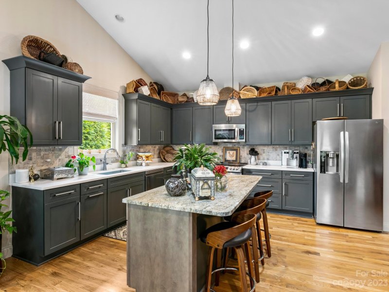 Property image 5 at 26 E Williams Meadow Court, Hendersonville, NC 28739