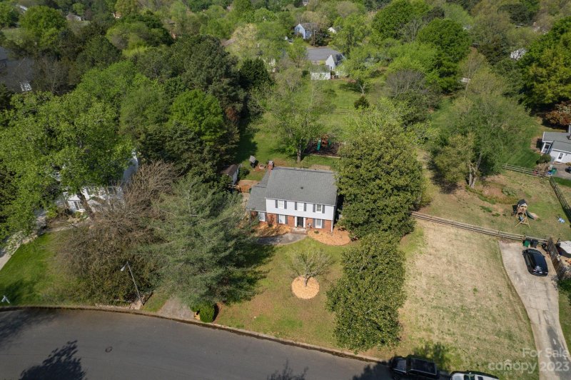 Property image 2 at 2025 Bardstown Road, Charlotte, NC 28226