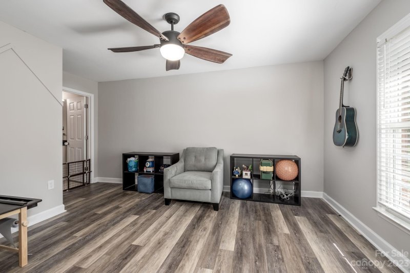 Property image 5 at 2025 Bardstown Road, Charlotte, NC 28226